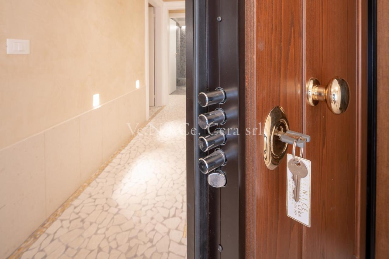 Ve.N.I.Ce. Cera Ca' Del Gondoliere Appartement Venetië Buitenkant foto